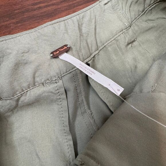 Free People Pleated Wide Zoey Tapered Trouser Pant in Moss Green Women’s Size 6 - Picture 7 of 12